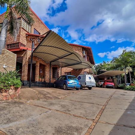 Grace Place Bnb Pretoria Bed & Breakfast Bagian luar foto