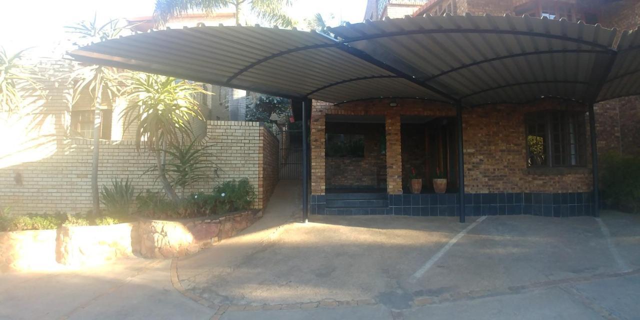 Grace Place Bnb Pretoria Bed & Breakfast Bagian luar foto