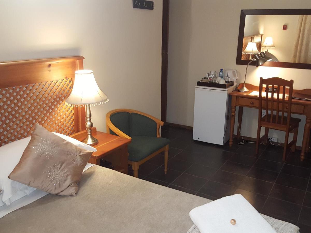 Grace Place Bnb Pretoria Bed & Breakfast Bagian luar foto